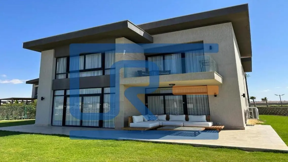 UPPER CHALET PRIME LOCATION for sale at SWAN LAKE
