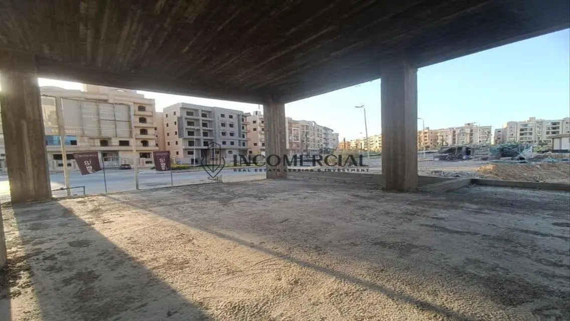Units for sale in the see 90 mall, core and shell