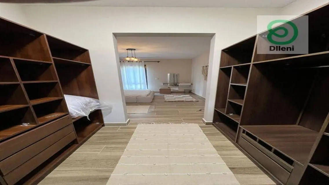 Apartment fully furnished prime location first Use