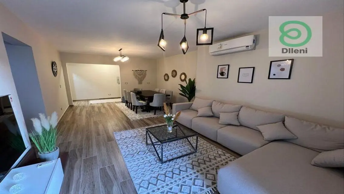 Apartment fully furnished prime location first Use