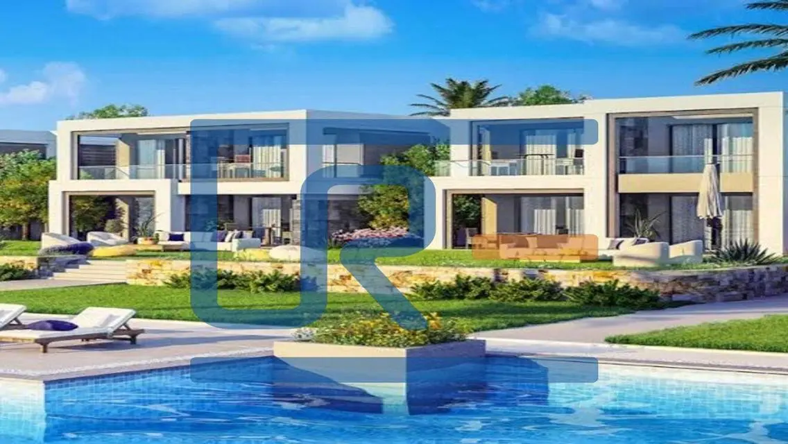 شاليه للبيع في لافيستا راس الحكمة يطل على البحر