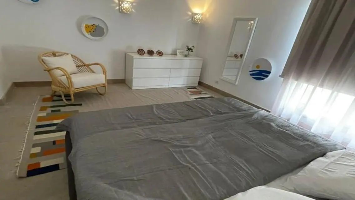 Twin Villa Direct on Lagoon 1 in Swan lake North