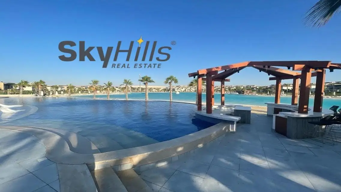 Twin Villa Direct on Lagoon 1 in Swan lake North
