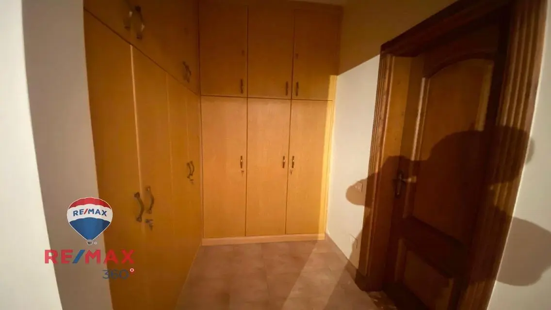بأفضل موقع جنوب الاكاديميه أ فيو مفتوح حديقه,,,,,,