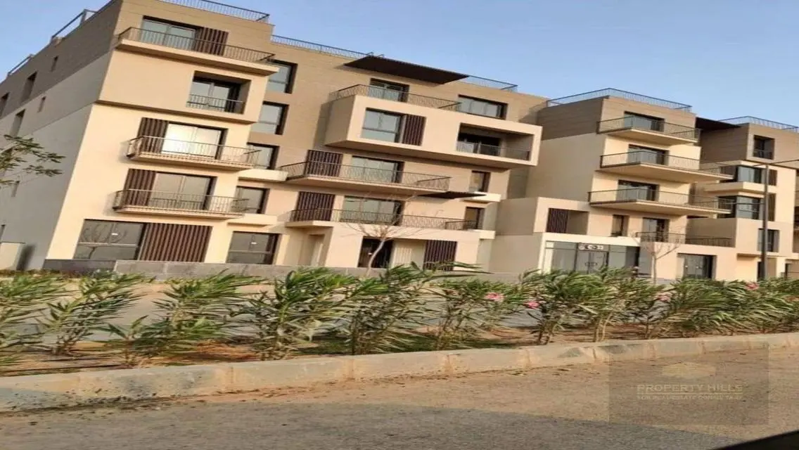 شقه ارضي بجاردن متشطبه بالشيخ زايد بمقدم مليون