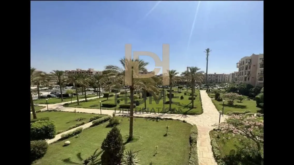شقة فاخرة للبيع في سكاي بلازا مول