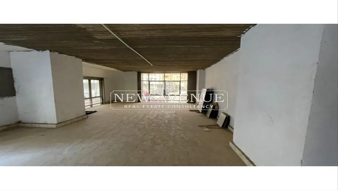 Admin building Prime location at zahraa Elmaadi