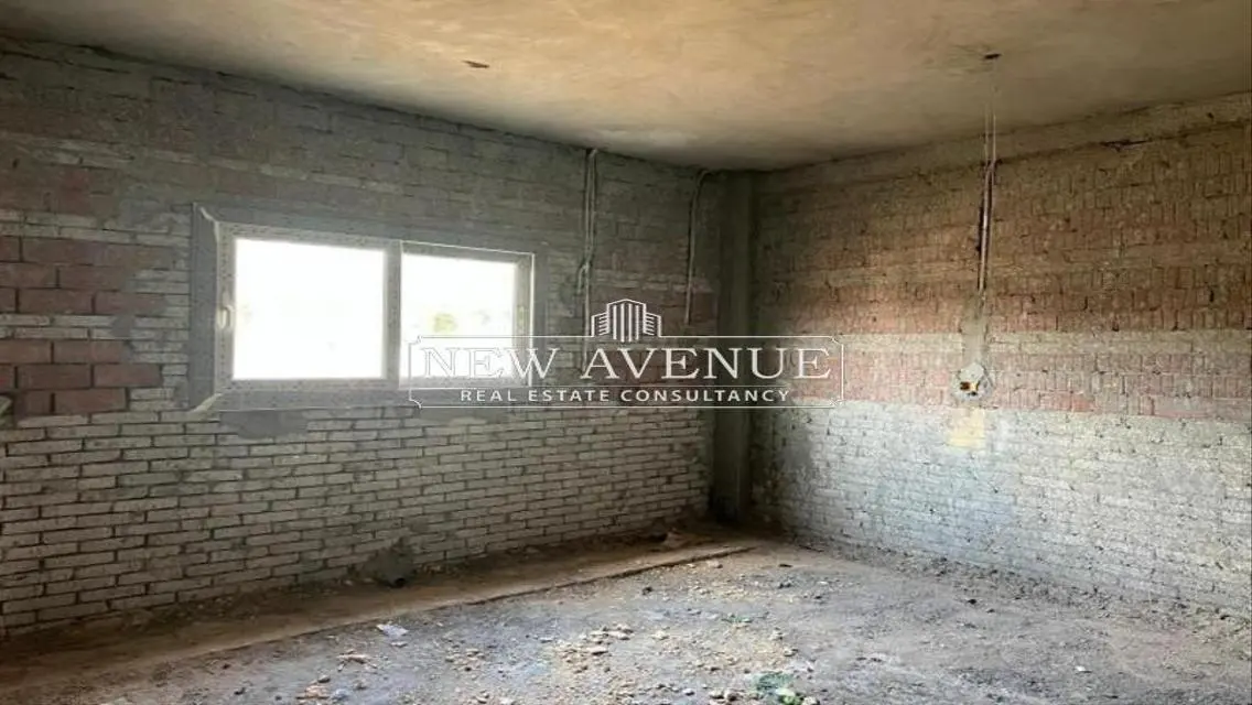 Semi-finished 4 bedrooms Twin House in Stone Park