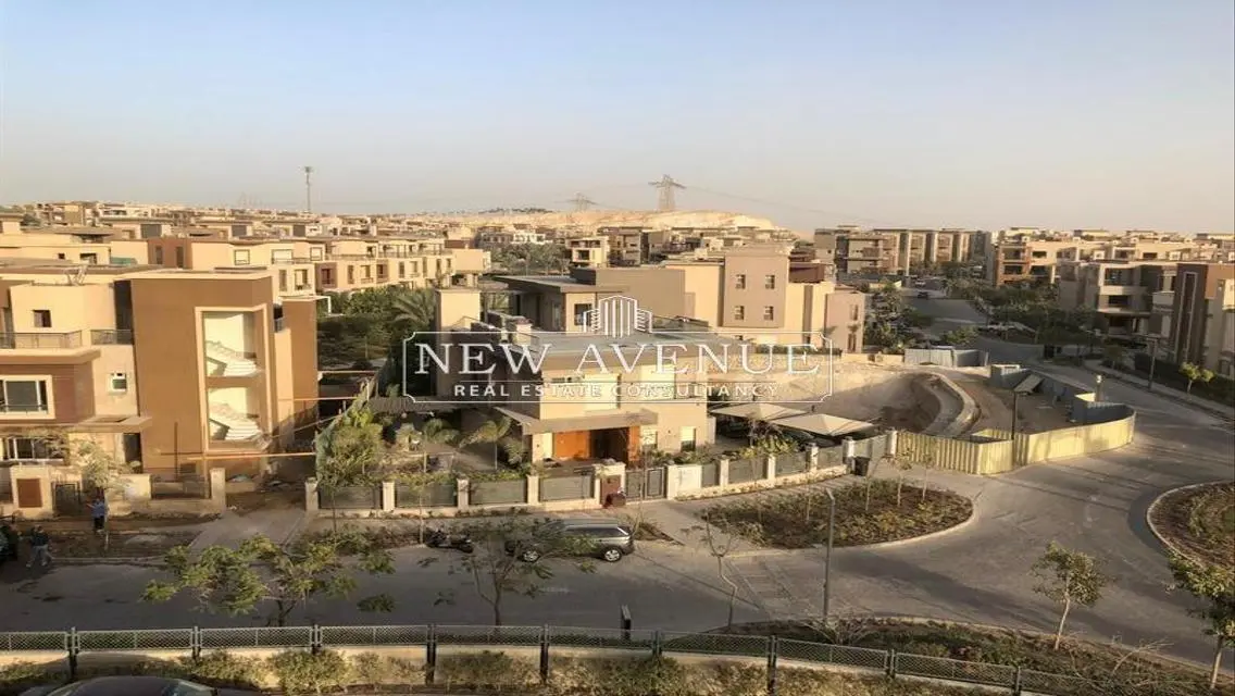 دوبلكس مطل على نادي الجولف في وستريدج  نيو جيزة
