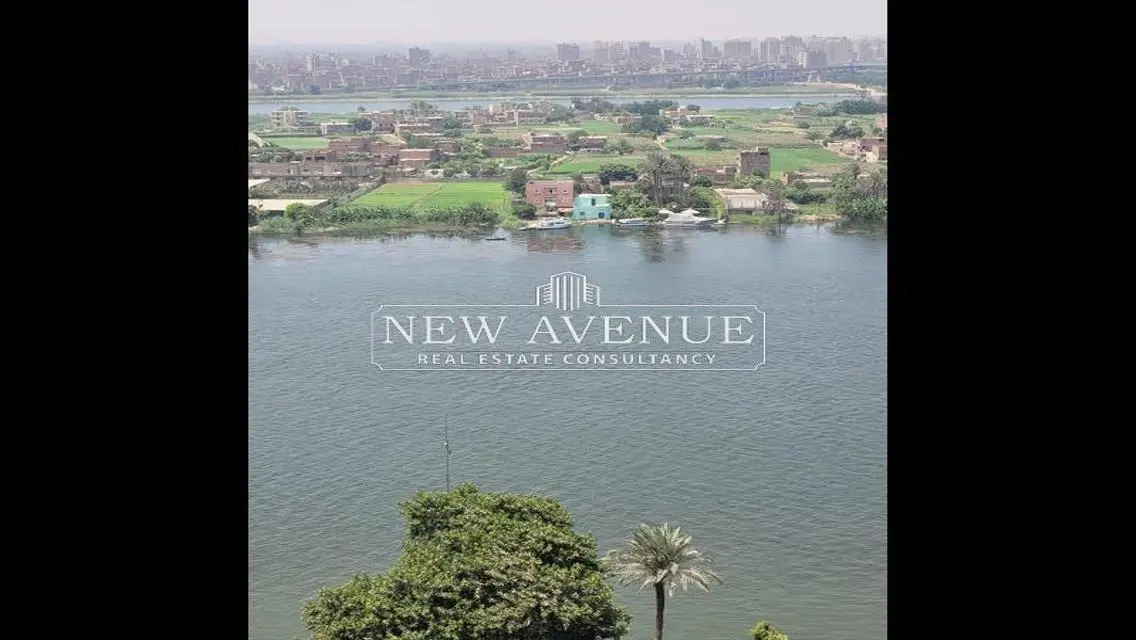 Luxurious 4 bedrooms apartment in Nile View Tower