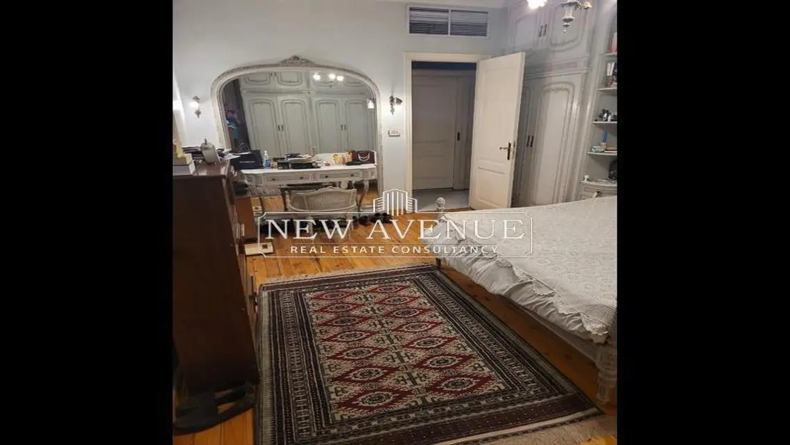 Luxurious 4 bedrooms apartment in Nile View Tower