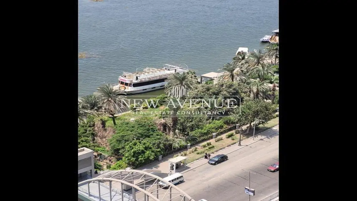 Luxurious 4 bedrooms apartment in Nile View Tower
