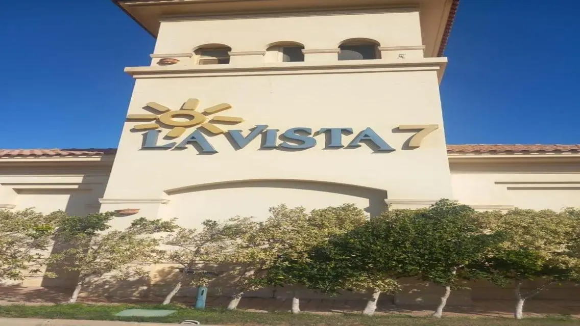شاليه فيو مفتوح للبيع ,لافيستا 7 العين السخنة