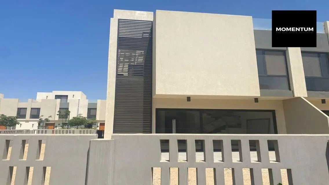 تاون هاوس بجاردن استلام فوري مفروشه بالمطبخ