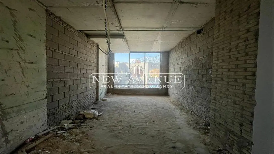Retail 35m for Rent | The Market | New Cairo