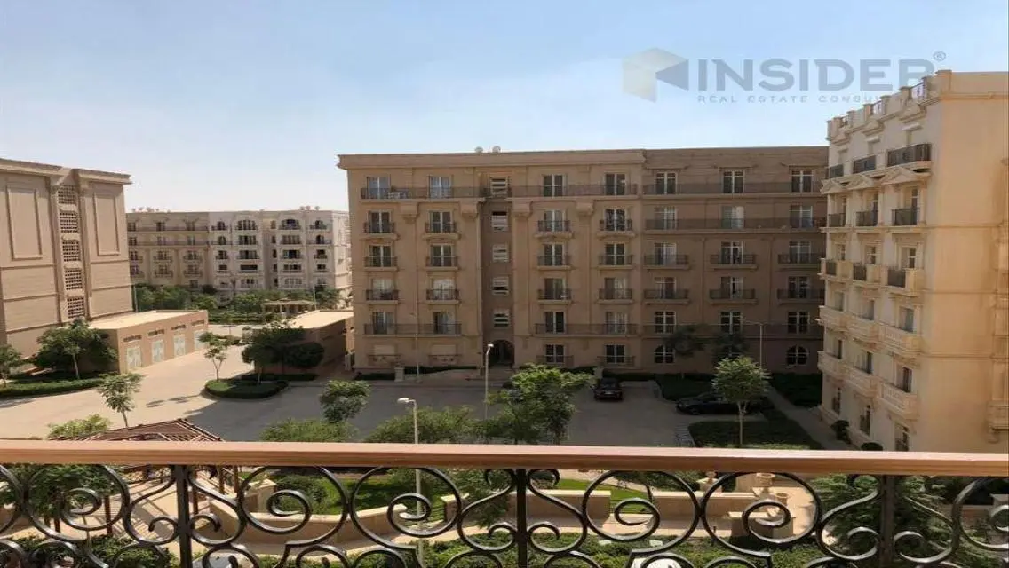 للبيع بسعر مميز جدا شقه 160م في هايد بارك