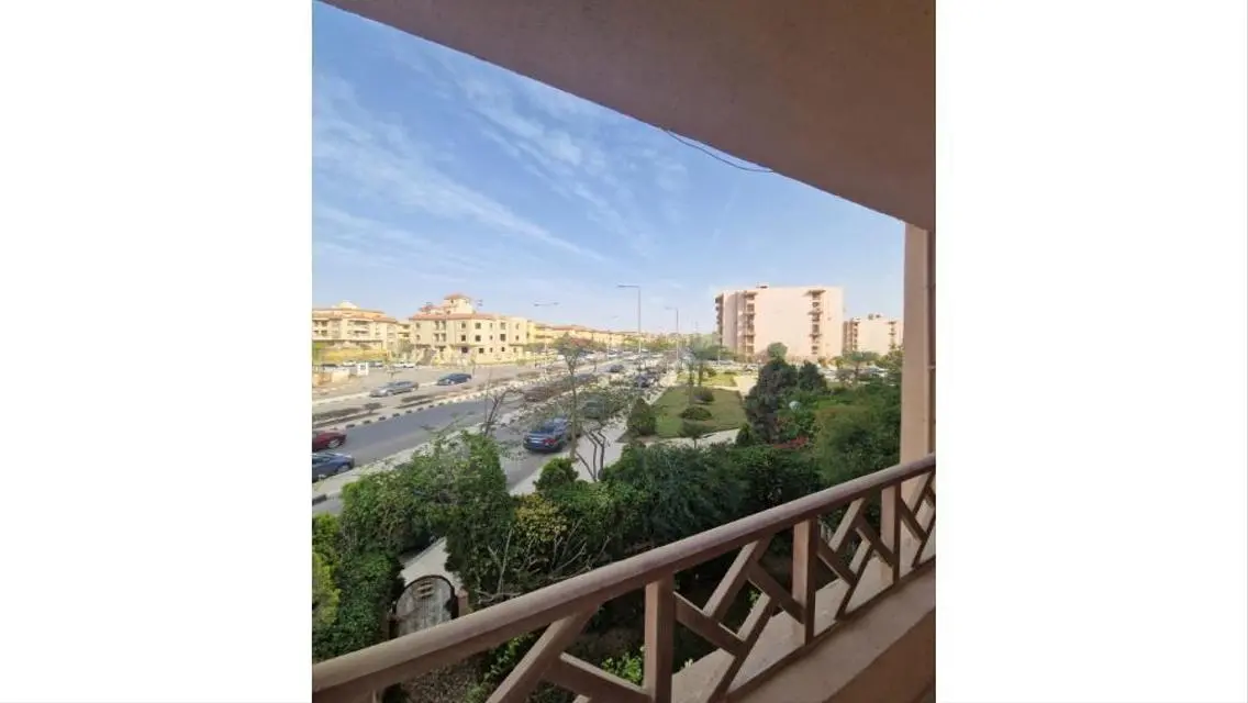 لعشاق المساحات الكبيره فيو مميز وسعر مميز ومالك جا