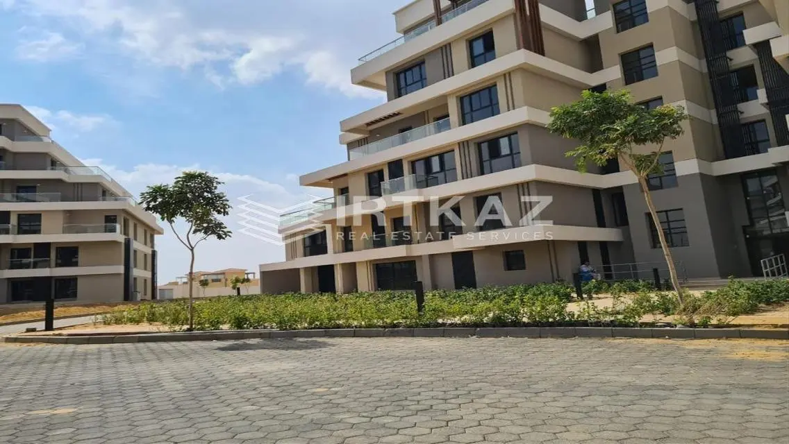 Resale APT Ready to move lowest price -Villette