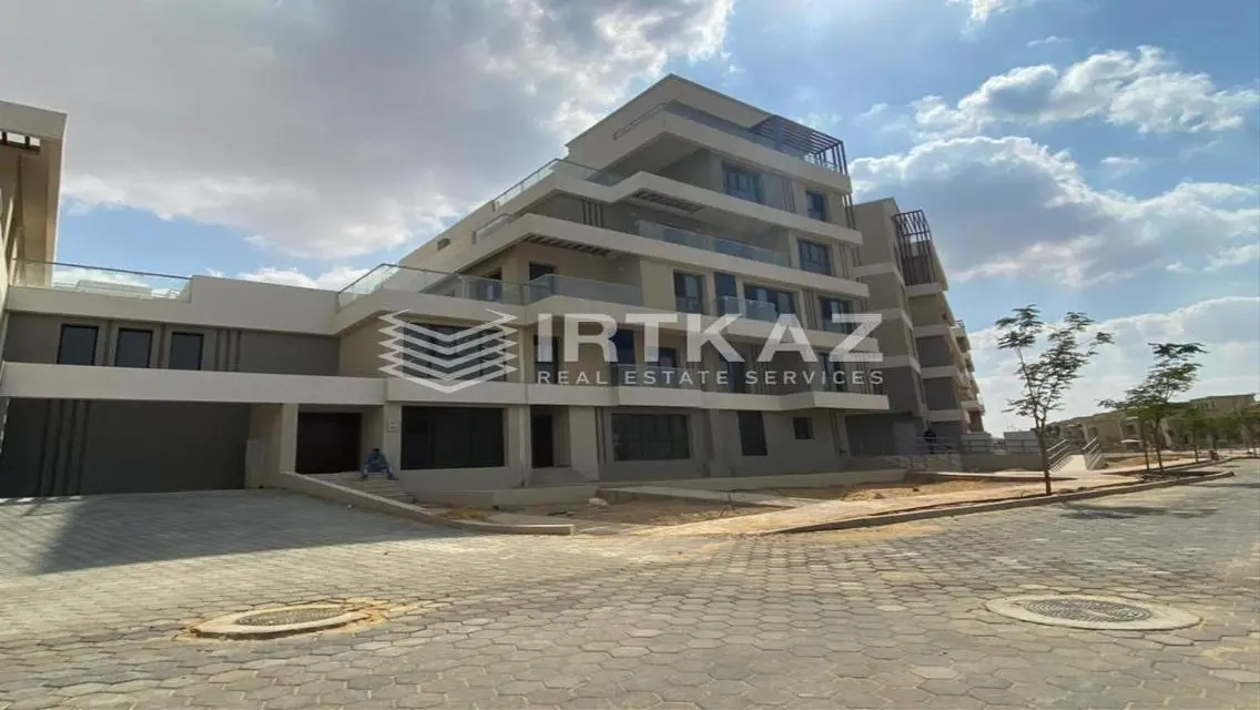 Resale APT Ready to move lowest price -Villette