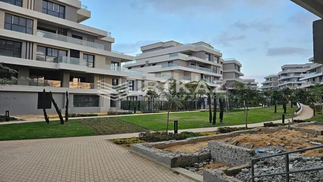 Resale APT Ready to move lowest price -Villette