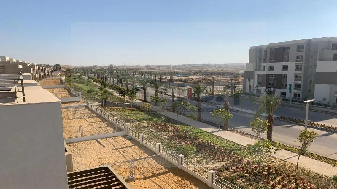 Apartment for sale Palm Hills new Cairo -old price