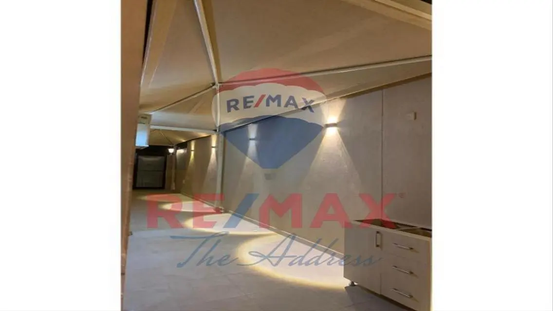 Villa for sale - super lux finishing -at Hyde park