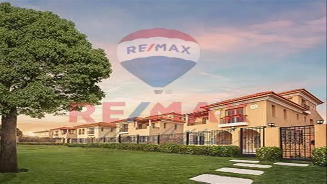 Villa for sale - super lux finishing -at Hyde park