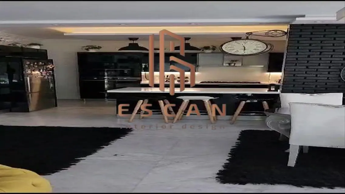 فيلا فاخرة للبيع بإطلالة ساحرة