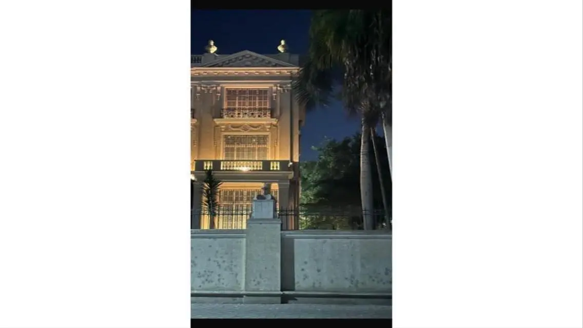 Historic palace for sale/rent in prime location