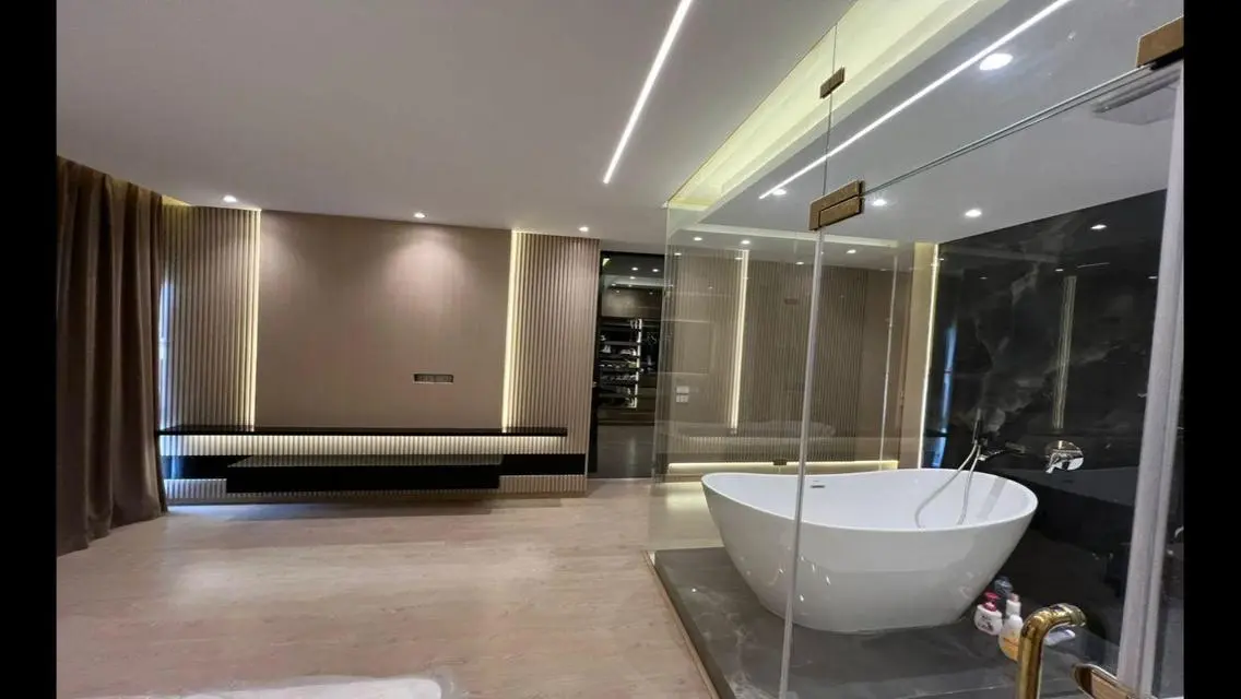 Luxury Villa with Private Garden and Pool