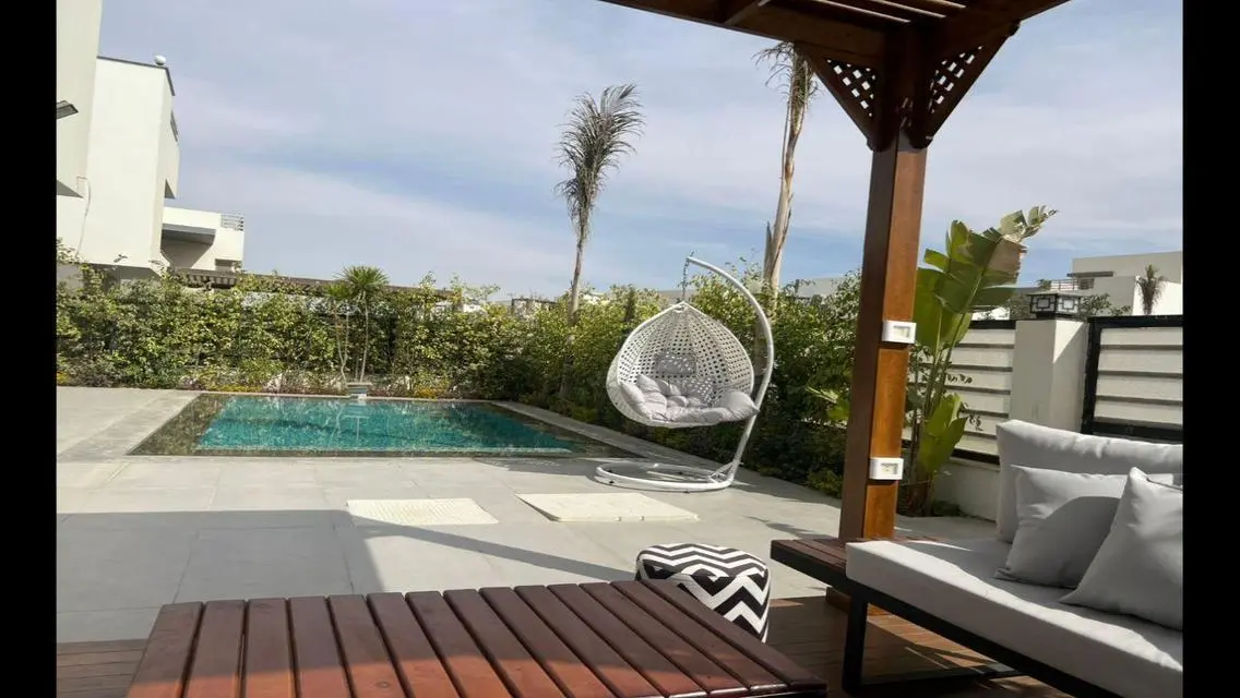 Luxury Villa with Private Garden and Pool