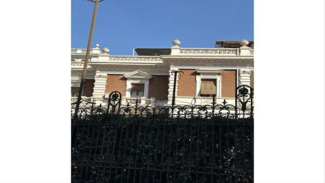 Beautiful historic palace in the capital, for sale