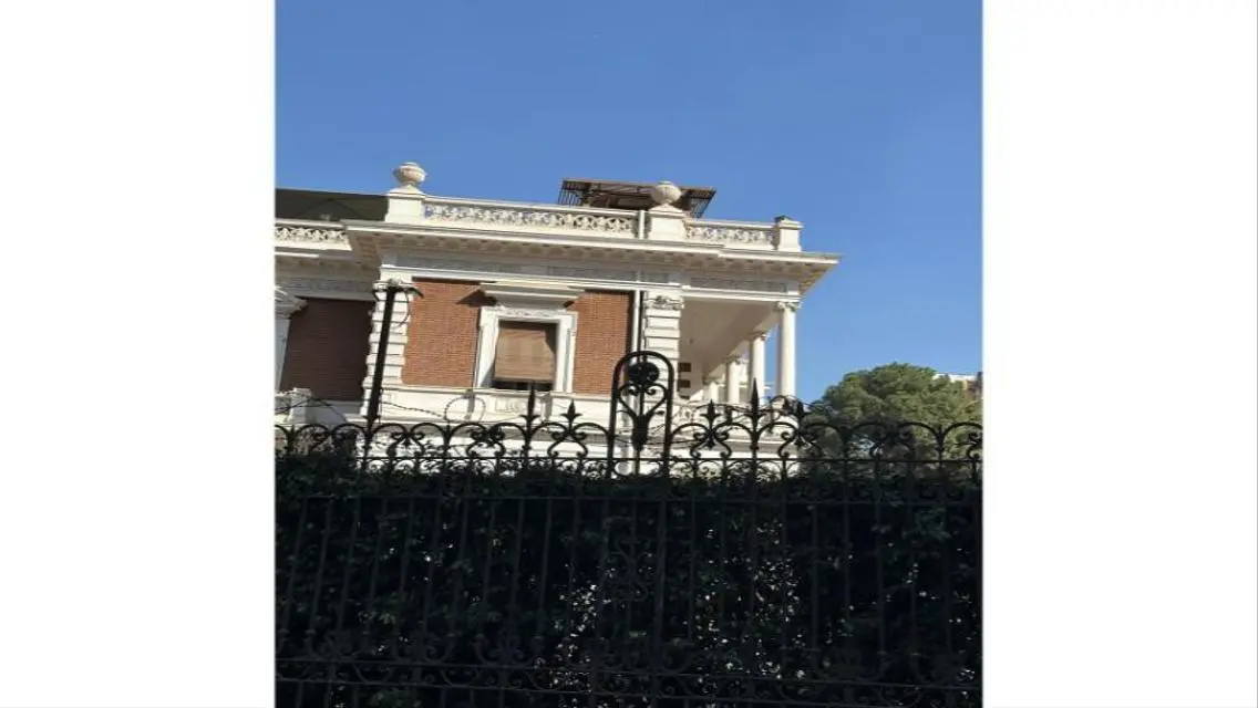 Beautiful historic palace in the capital, for sale