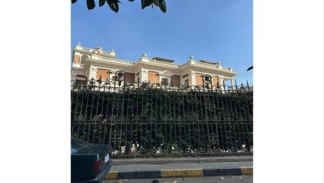 Beautiful historic palace in the capital, for sale