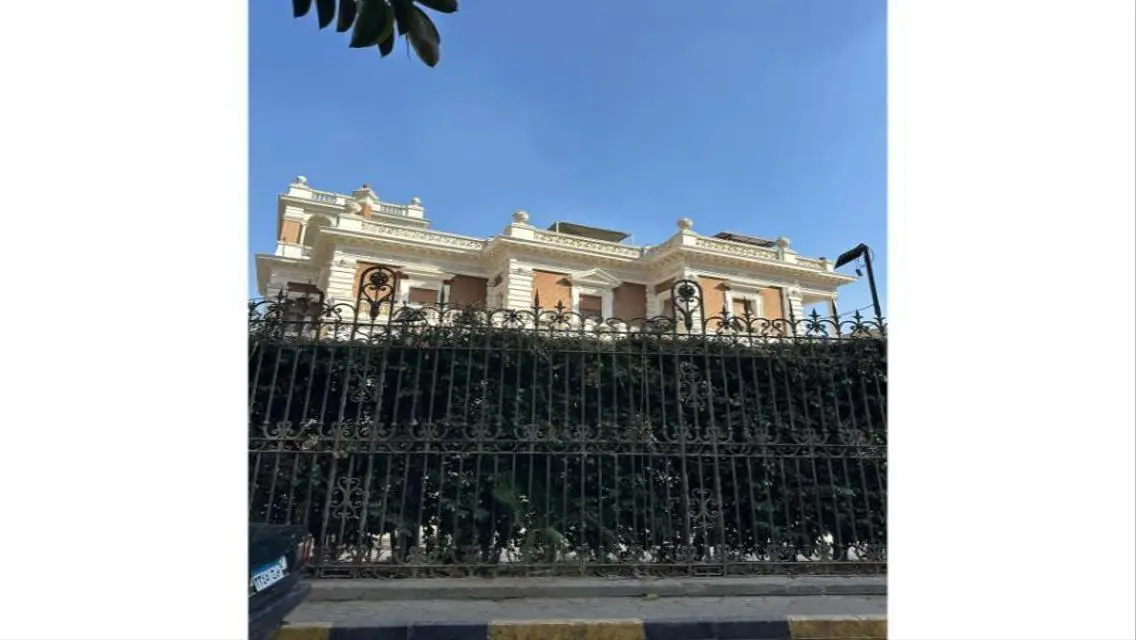 Beautiful historic palace in the capital, for sale