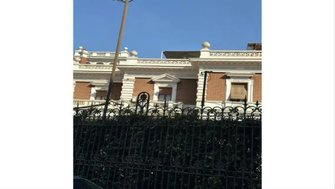 Beautiful historic palace in the capital, for sale