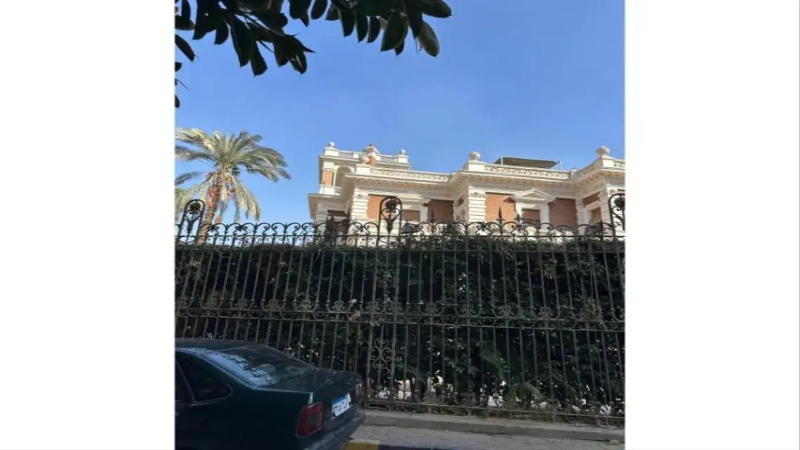 Beautiful historic palace in the capital, for sale