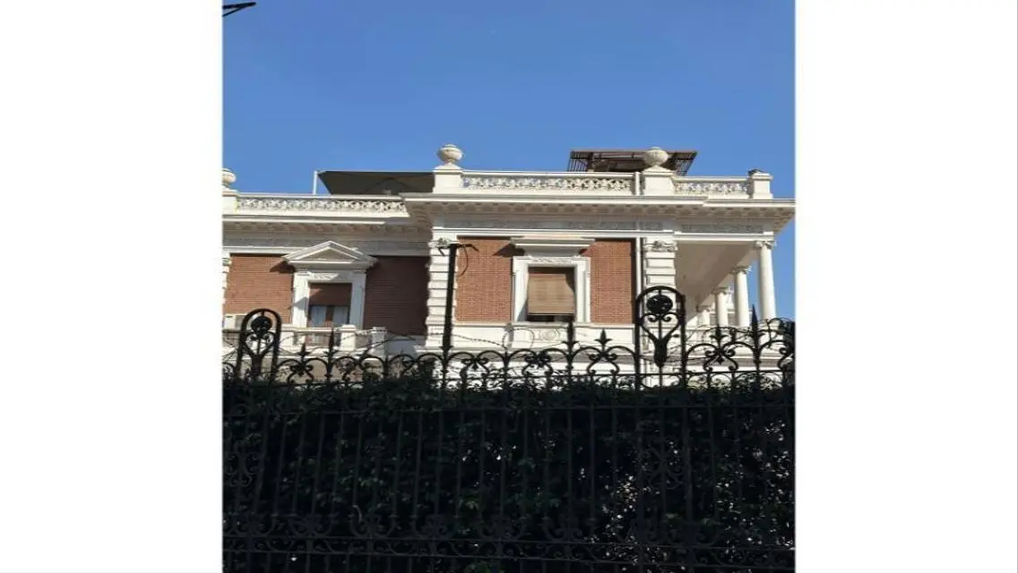 Beautiful historic palace in the capital, for sale