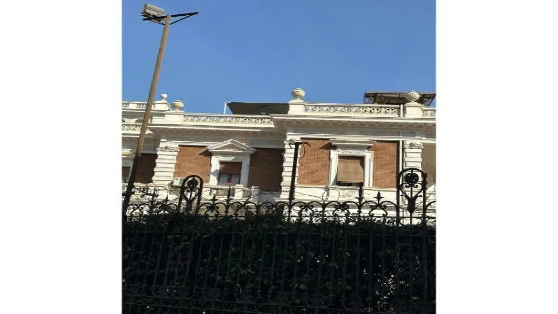 Beautiful historic palace in the capital, for sale