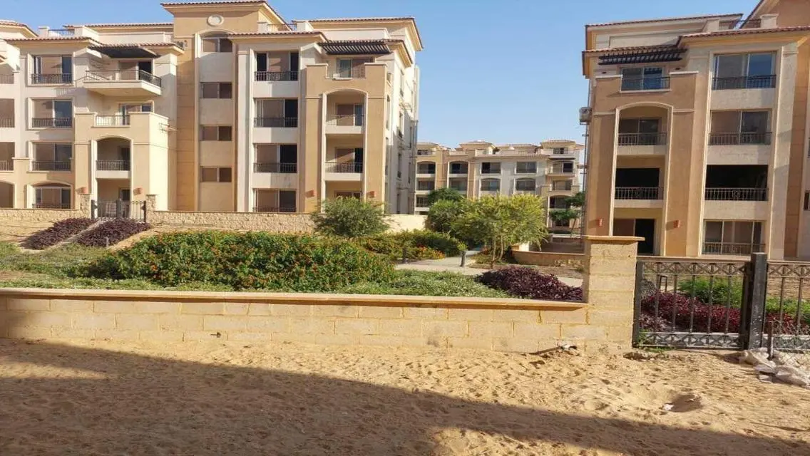 Apt with garden in Stone Residence Landscape View