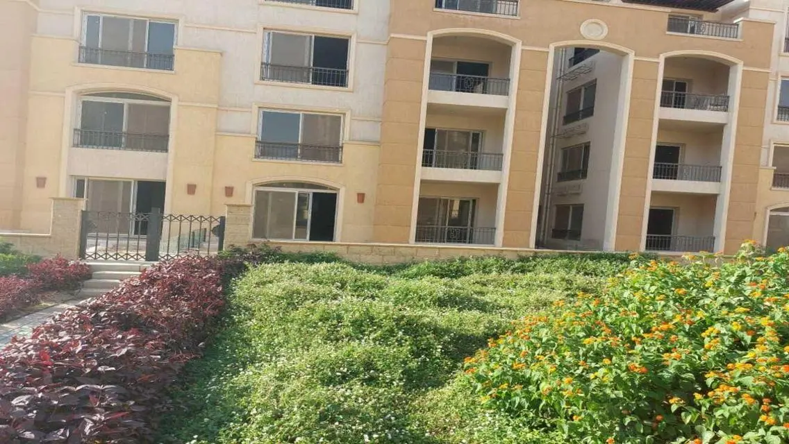 Apt with garden in Stone Residence Landscape View