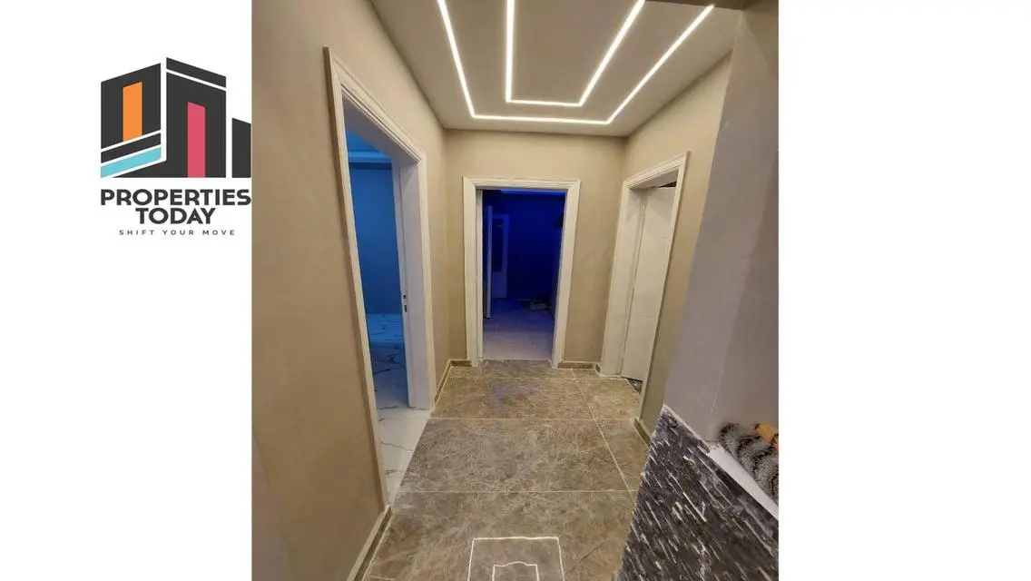 فيلا فاخرة للبيع بمساحة واسعة