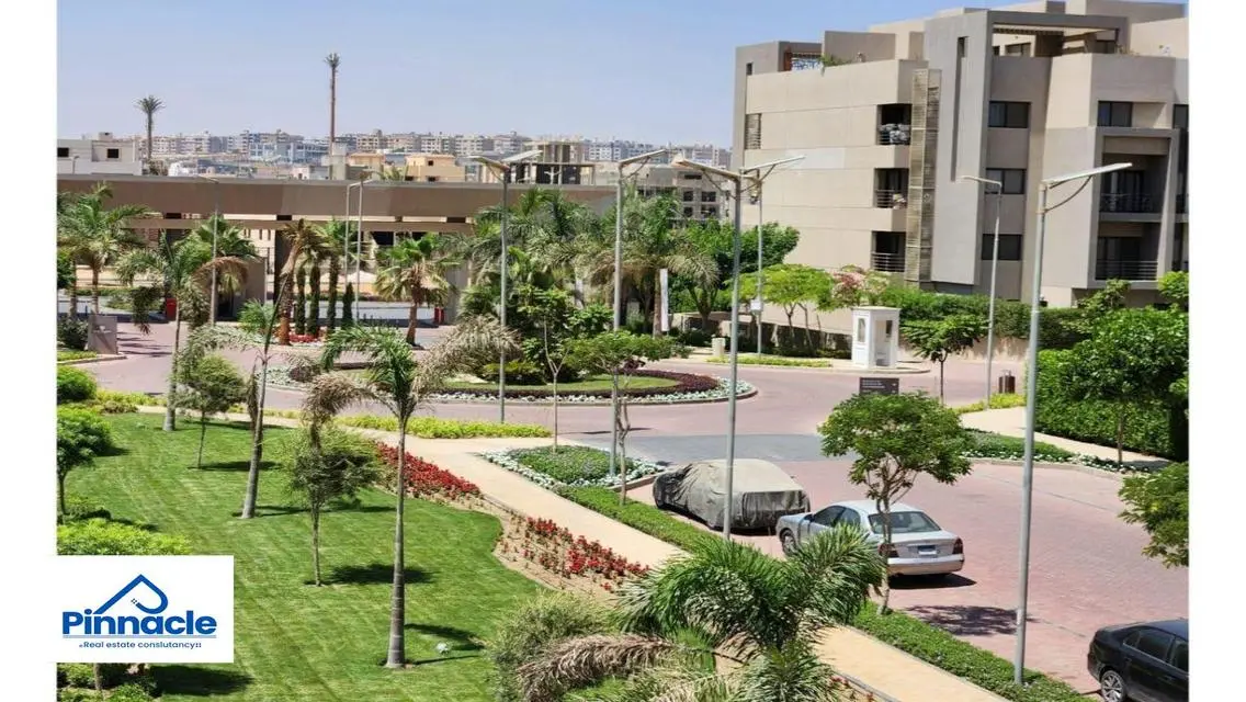 شقة للايجار بفيفث سكوير  160 متر نصف مفروش