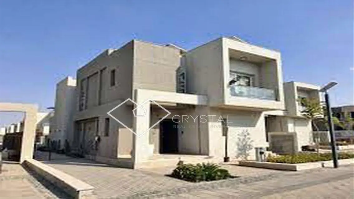 Ready to move Townhouse Corner and Special price