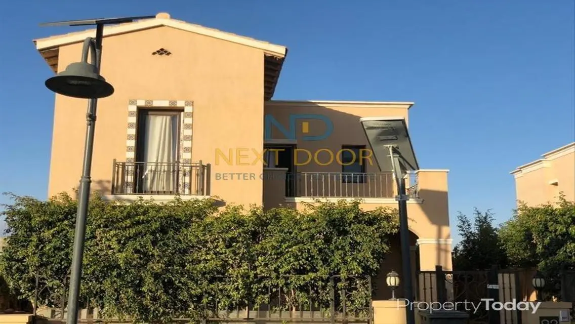 Ultra Super Lux Twin House for Rent Semi Furnished