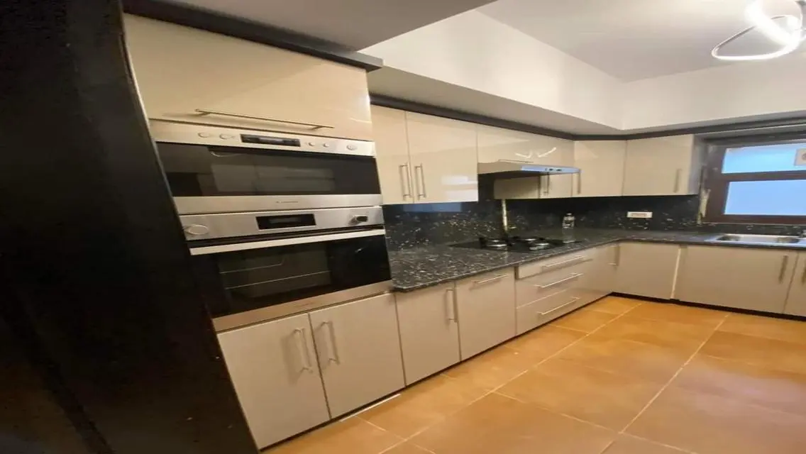Large area apartment, lowest price, 4 rent, Mivida