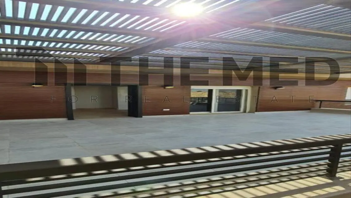 شقة فاخرة تطل على ملعب جولف