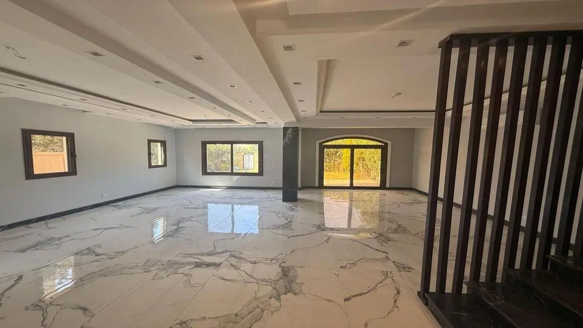 Twin house for rent in Mivida 5 bedrooms
