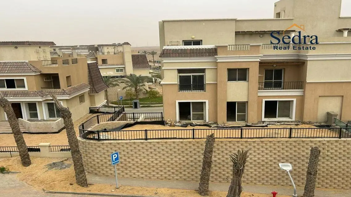فيلا للبيع كورنر متشطبه فوري سراي القاهره الجديده