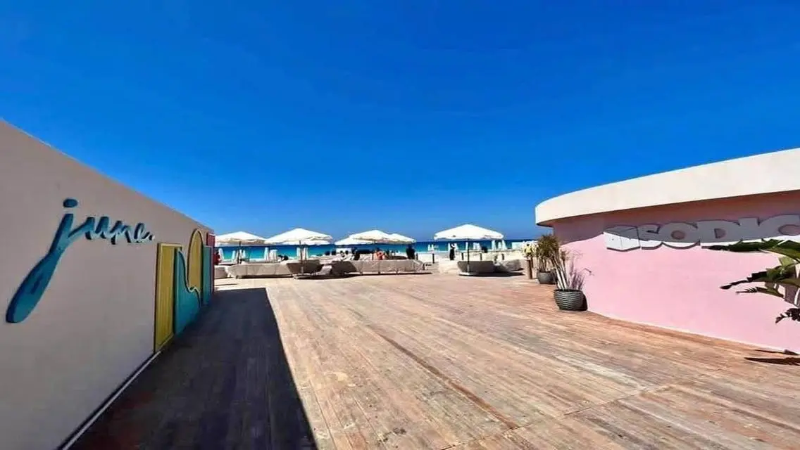 Luxury Finish Chalet For Sale Sea View Sodic